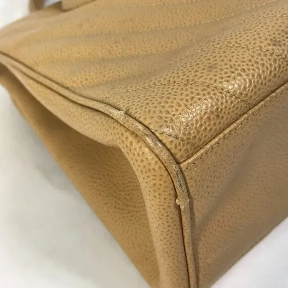 CHANEL Vintage Cream Caviar Leather Tote Bag - Picture 5 of 16
